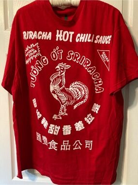 Sriracha Hot Chili Sauce Graphic Tee - Red, Never worn. Men’s XL